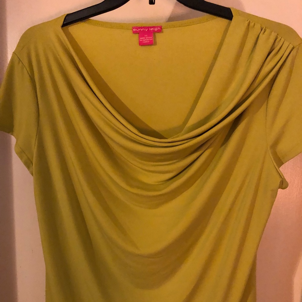 Sunny Leigh - lime green top